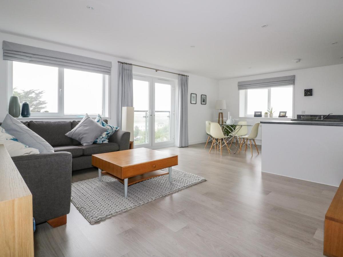 The Lookout Apartment